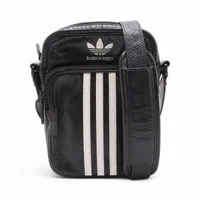 バレンシアガ×アディダス レザー ショルダーバッグ ブラック