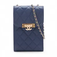 シャネル マトラッセ キャビアスキン ブルー ゴールド金具