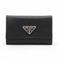 プラダ サフィアーノ トライアングル 1PG004 レザー キーケース ブラック