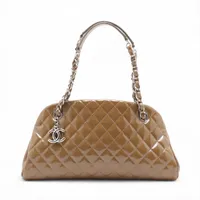 シャネル マドモアゼル パテントレザー ブラウン シルバー金具