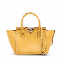 ヴァレンティノ ロックスタッズ レザー 2WAYハンドバッグ イエロー