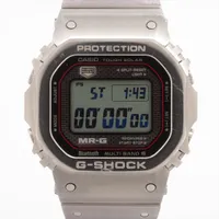 カシオ Gショック MRG-B5000D-1JR TI ソーラー デジタル文字盤