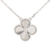 ヴァンクリーフ&アーペル ヴィンテージアルハンブラ ギョーシェ 750(WG)