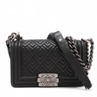 シャネル ボーイシャネル25 ラムスキン チェーンショルダーバッグ