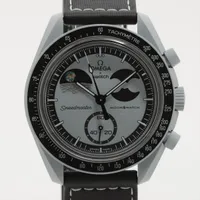 オメガ×スウォッチ スピードマスター ミッショントゥ アースフェイズ SO33M700 CE×ナイロン QZ グレー文字盤