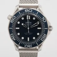 オメガ シーマスター ダイバー300M コーアクシャル マスター クロノメーター 42MM ボンド映画60周年記念モデル 210.30.42.20.03.002 SS AT ブルー文字盤