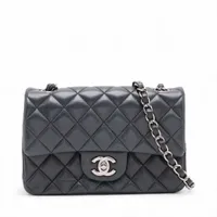 シャネル ドーヴィルMM ラムスキン チェーントートバッグ カーキ