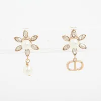 ディオール CDロゴ GP×ラインストーン×フェイクパール ピアス(両耳用) ゴールド