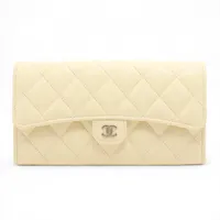 シャネル マトラッセ キャビアスキン イエロー シルバー金具