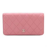 シャネル マトラッセ ラムスキン パスポートケース ピンク ゴールド