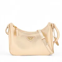 プラダ レザー ショルダーバッグ ゴールド