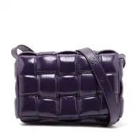 ボッテガヴェネタ マキシイントレチャート パデットカセット レザー ショルダーバッグ パープル