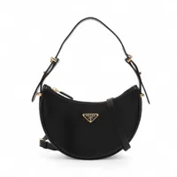プラダ アーケ レザー 2WAYショルダーバッグ ブラック
