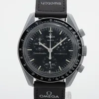 オメガ×スウォッチ スピードマスター ミッショントゥ ムーン SO33M100 CE×ナイロン QZ 黒文字盤