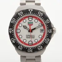 タグホイヤー コネクテッドモジュラー45 キングスマン スペシャルエディション タグ・ホイヤー コネクテッド モジュラー45 キングスマン・スペシャル