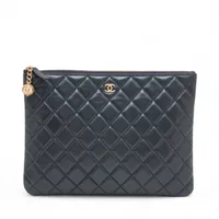 シャネル マトラッセ ラムスキン ネイビー ゴールド金具