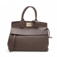 フェラガモ ヴァラ リザード型押し 2WAYショルダーバッグ ブラック