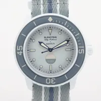 ブランパン×スウォッチ バイオセラミック スクーバ フィフティ ファゾムス アンタークティック オーシャン SO35S100 CE×ナイロン AT ホワイト文字盤