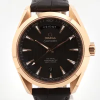 オメガ シーマスター アクアテラ 150M デイデイト 231.53.42.22.06.001 PG×革 AT ブラック文字盤