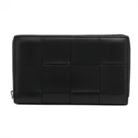 ボッテガヴェネタ マキシイントレチャート カセット レザー コンパクト