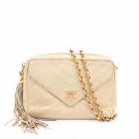 シャネル シェブロン ラムスキン フリンジ ベージュ ゴールド金具