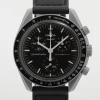 オメガ×スウォッチ スピードマスター ミッション トゥ ムーン SO33M100 CE×ナイロン QZ ブラック文字盤