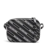 バレンシアガ エブリデイ カメラバッグ レザー ショルダーバッグ ブラック