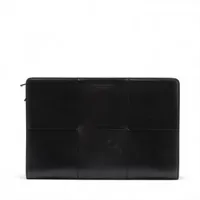 ボッテガヴェネタ マキシイントレチャート レザー クラッチバッグ ブラック