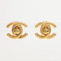 シャネル ココマーク ターンロック GP イヤリング(両耳用) 96P ゴールド