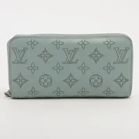 ヴィトン マヒナ ジッピーウォレット 型番 ラウンドジップウォレット ブルー