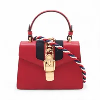 グッチ シルヴィ レザー 2WAYハンドバッグ レッド