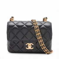 シャネル ミニマトラッセ ラムスキン ブラック ゴールド金具