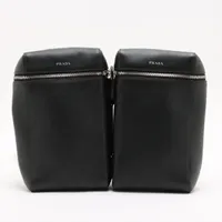 プラダ レザー バックパック/リュック ブラック