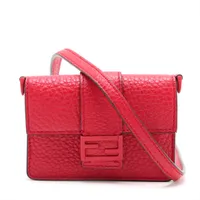 フェンディ マイクロバゲット レザー ショルダーバッグ レッド