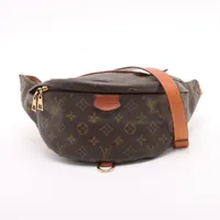 ヴィトン トリヨンモノグラム トランクメッセンジャーPM M57726 AB