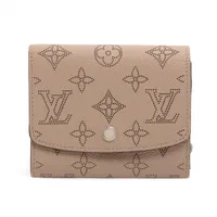 【中古】LOUIS VUITTON ルイ・ヴィトン ポルトフォイユ･イリス コンパクト M62542 マヒナ･レザー ベージュ レディース財布 25010973 RD 楽天市場】ルイヴィトン LOUIS VUITTON 財布 コンパクト