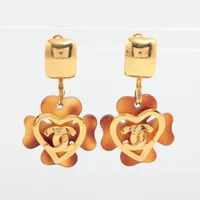 シャネル ココマーク クローバー GP×レジン イヤリング(両耳用) 95P ゴールド