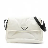 プラダ テスート ナイロン ショルダーバッグ ホワイト