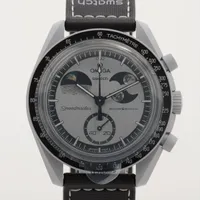 オメガ×スウォッチ スピードマスター ミッション トゥ アースフェイズ SO33M700 CE×ナイロン QZ グレー文字盤