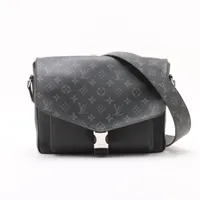 ヴィトン トリヨンモノグラム トランクメッセンジャーPM M57726 AB