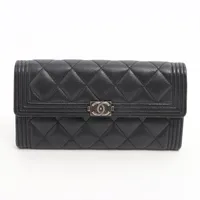 シャネル ボーイシャネル キャビアスキン ブラック シルバー金具