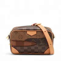 ルイ・ヴィトン モノグラム ランドスケープ トロカデロ ウェアラブル ウォレット M26020 ブラウン