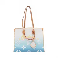 ヴィトン モノグラム ジャイアント オンザゴー GM - ブラウン