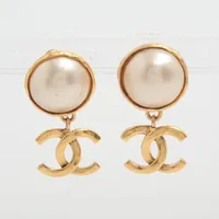 シャネル ココマーク GP×フェイクパール イヤリング(両耳用) 94A ゴールド