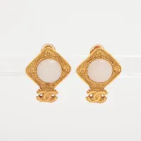 シャネル ココマーク GP×フェイクパール イヤリング(両耳用) 96A ゴールド