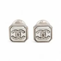シャネル ココマーク GP×ラインストーン×フェイクパール イヤリング(両耳用) C22C シルバー