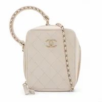 シャネル マトラッセ ラムスキン ホワイト ゴールド金具