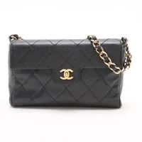 シャネル マトラッセ キャビアスキン ブラック ゴールド金具