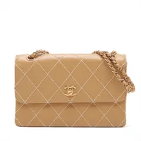 シャネル ワイルドステッチ レザー ベージュ ゴールド金具