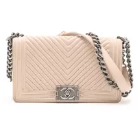 シャネル ボーイシャネル25 ラムスキン シェブロン Vステッチ ベージュ ガンメタリック金具